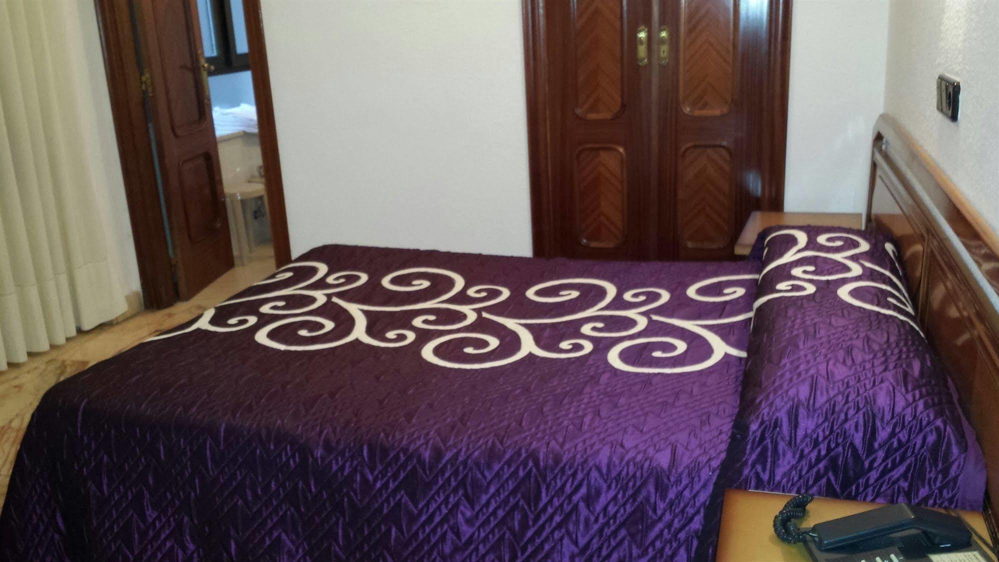 Hotel Amefa Salamanca Esterno foto